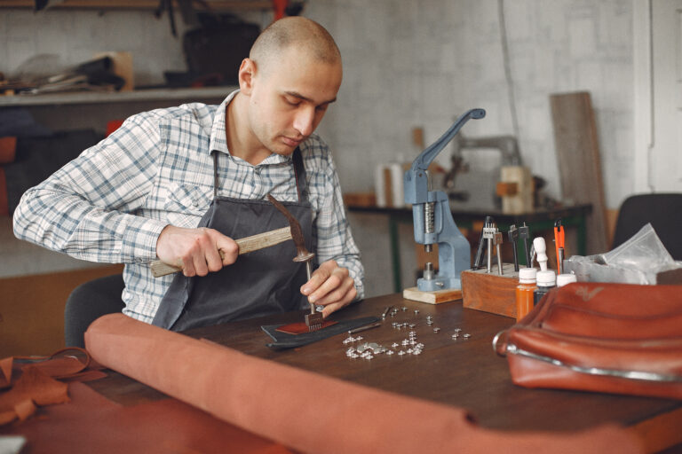 Zuschneidfelle: The Essential Foundation of Quality Leathercraft